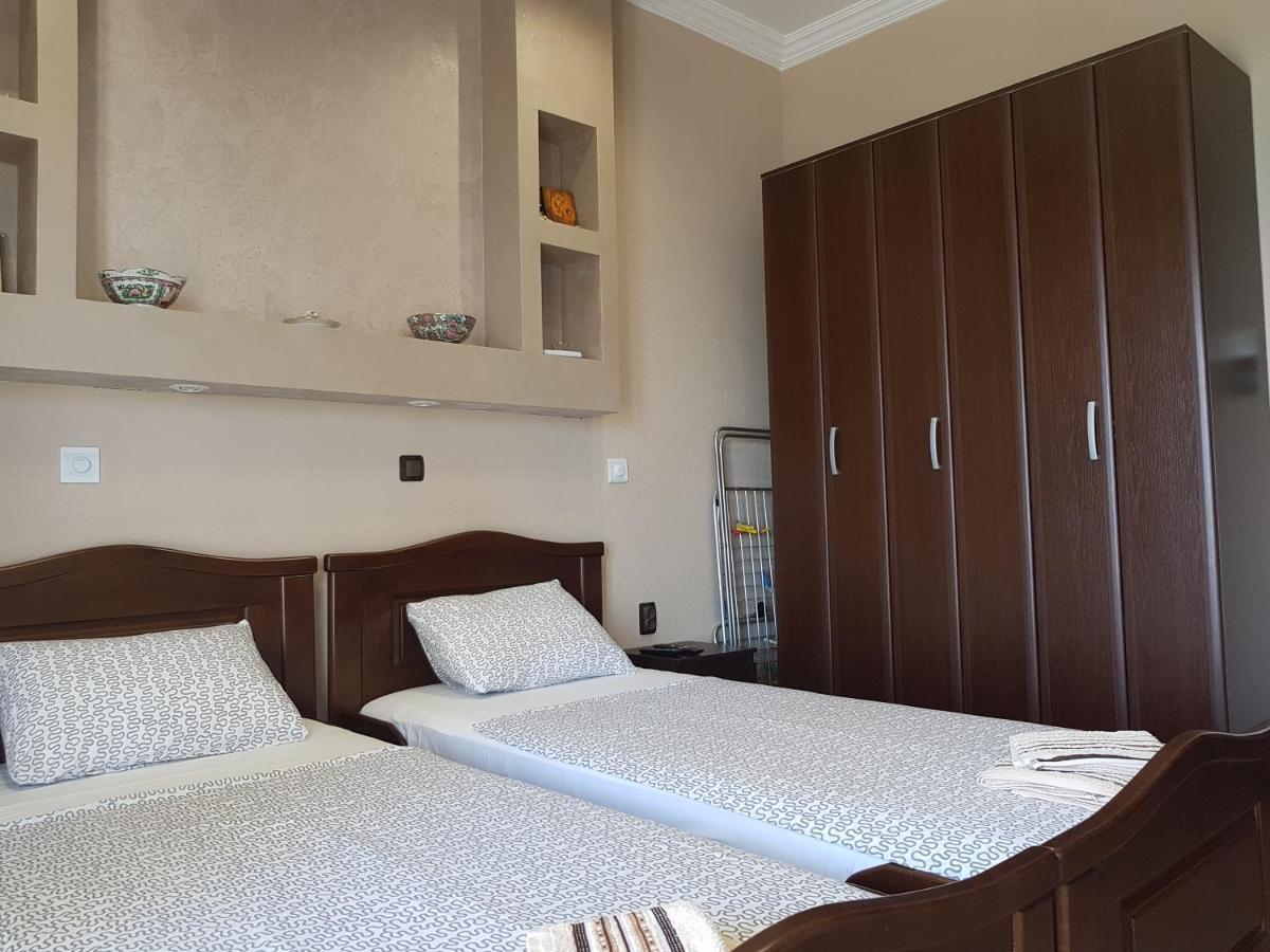 Luxury Apartment On The First Line ! Nea Kallikrateia Exterior photo